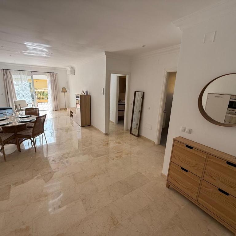 Residence TuAlto - Two-Bedroom Apartment - 7
