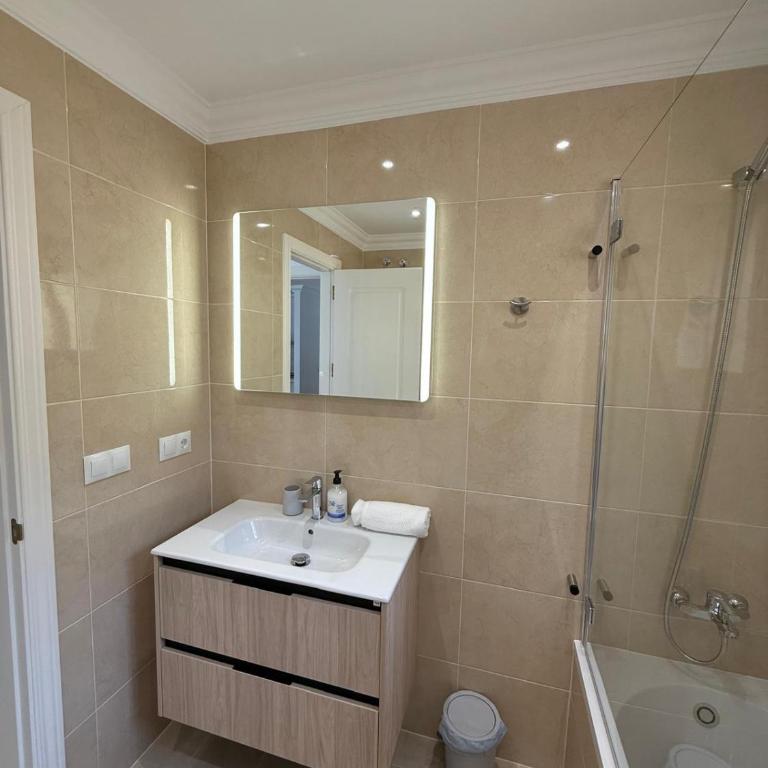Residence TuAlto - Two-Bedroom Apartment - 21