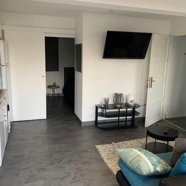 Logement dans une résidence de bien être avec jacuzzi et piscine chauffée - Appartement avec Terrasse - 24