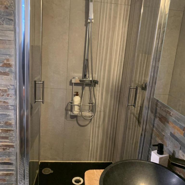 Logement dans une résidence de bien être avec jacuzzi et piscine chauffée - Appartement avec Terrasse - 28