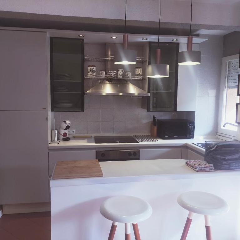 Super appartement 2 à 6 pers garage privé, centreville, plage 150m, 2 terrasses - Apartment mit 2 Schlafzimmern - 6