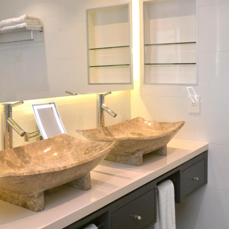 Magia Beachside Condo - Two-Bedroom Apartment - 4
