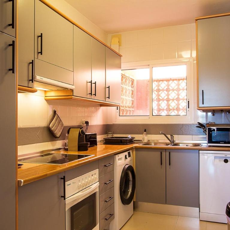 Apartment with solarium in Marbella - Two-Bedroom Apartment - 15