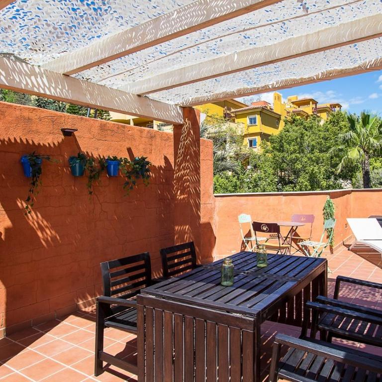 Apartment with solarium in Marbella - Two-Bedroom Apartment - 4