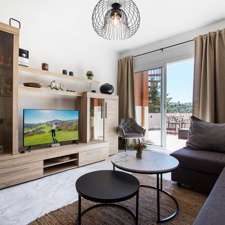 Apartment with solarium in Marbella - Two-Bedroom Apartment - 1