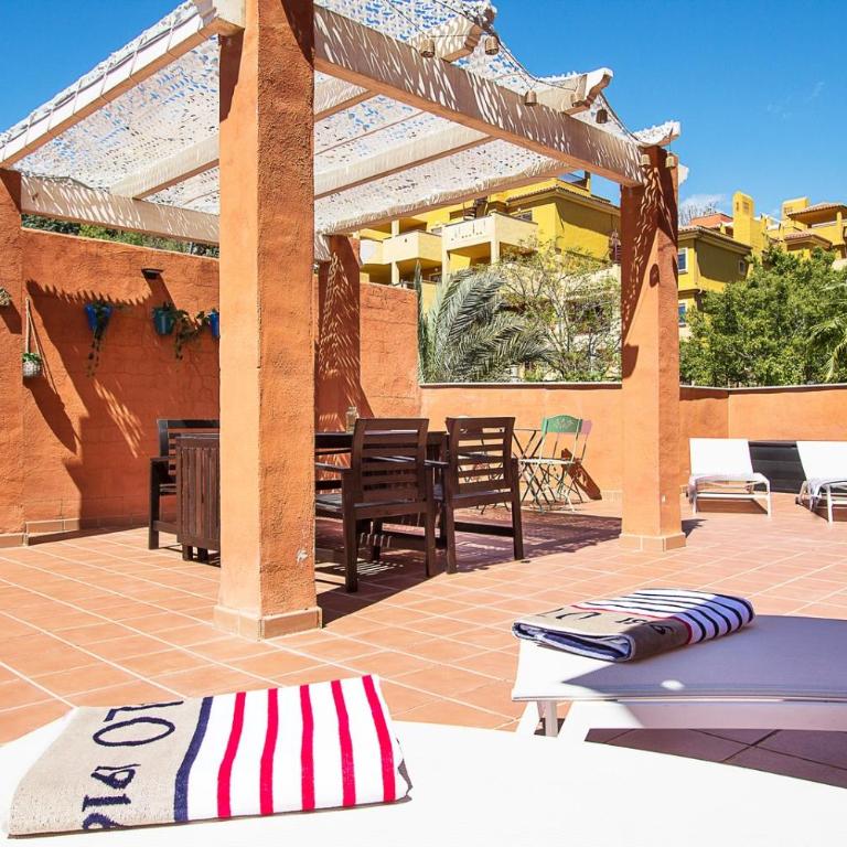 Apartment with solarium in Marbella - Two-Bedroom Apartment - 24