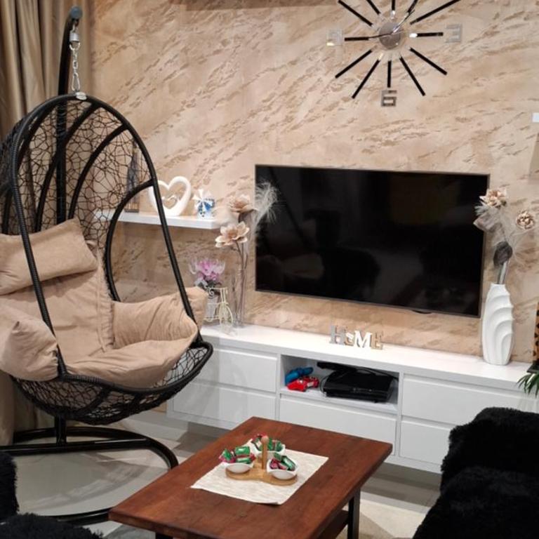 Apartman Laki-M - Three-Bedroom Apartment - 8