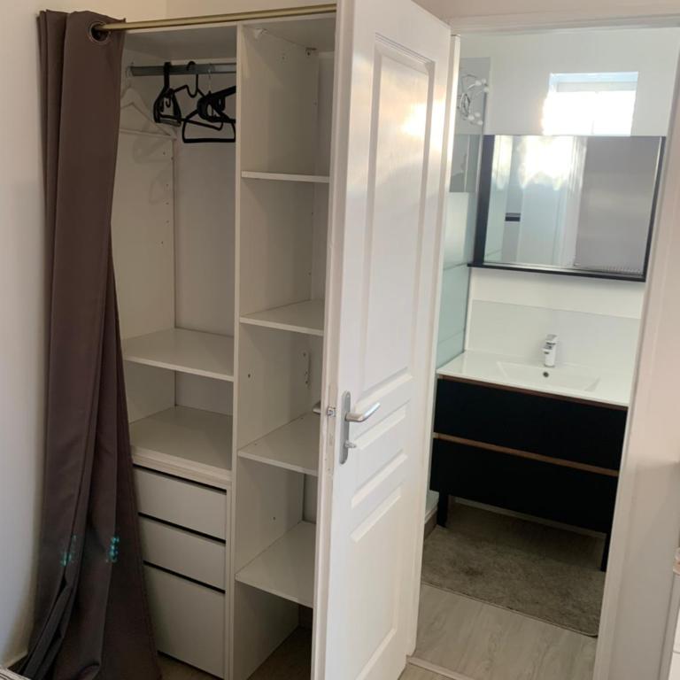 Logement dans une résidence de bien être avec jacuzzi et piscine chauffée - Appartement avec Terrasse - 30