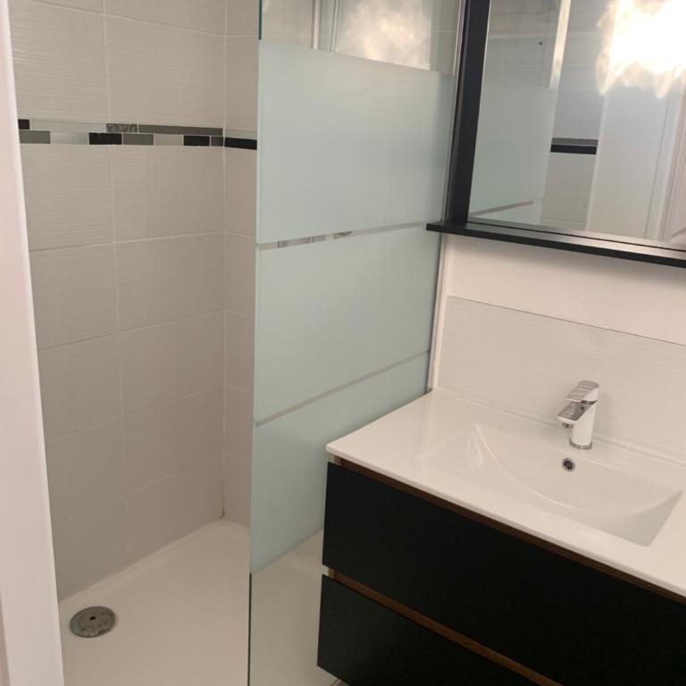 Logement dans une résidence de bien être avec jacuzzi et piscine chauffée - Appartement avec Terrasse - 31