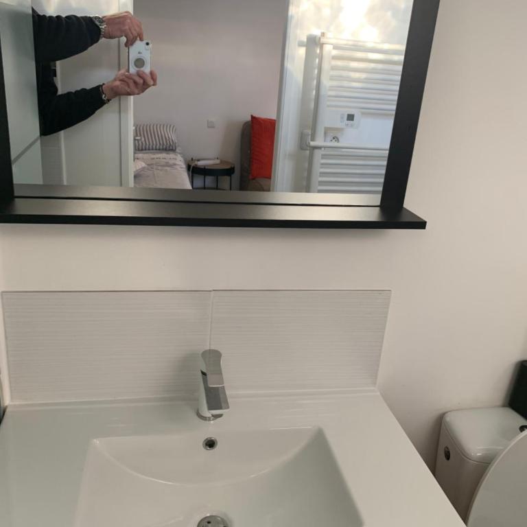 Logement dans une résidence de bien être avec jacuzzi et piscine chauffée - Appartement avec Terrasse - 33