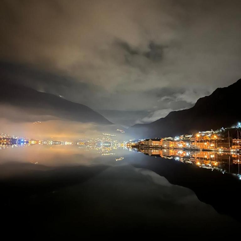 Amazing BayView Apartment Kotor - One-Bedroom Apartment - 26