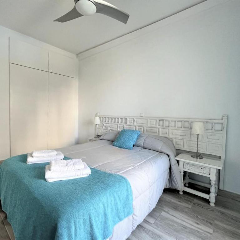 Apartment with terrace and sea views - One-Bedroom Apartment - 23