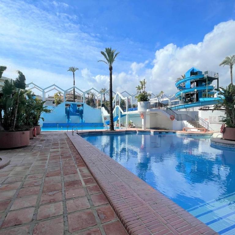 Apartment with terrace and sea views - One-Bedroom Apartment - 16