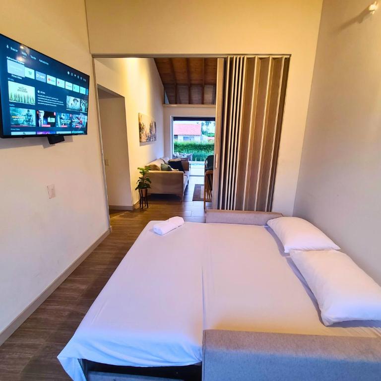 Casa Campestre exclusiva con Jacuzzi a 10 minutos del aeropuerto - Casa de 2 dormitorios - 56