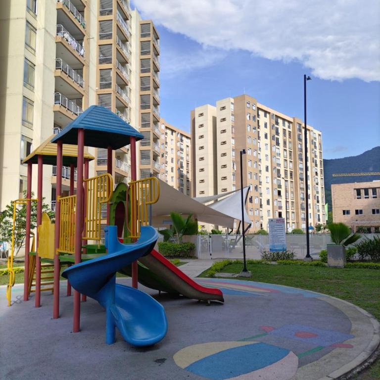 Apartamento en Villeta Hermoso - Apartamento de 3 dormitorios - 48