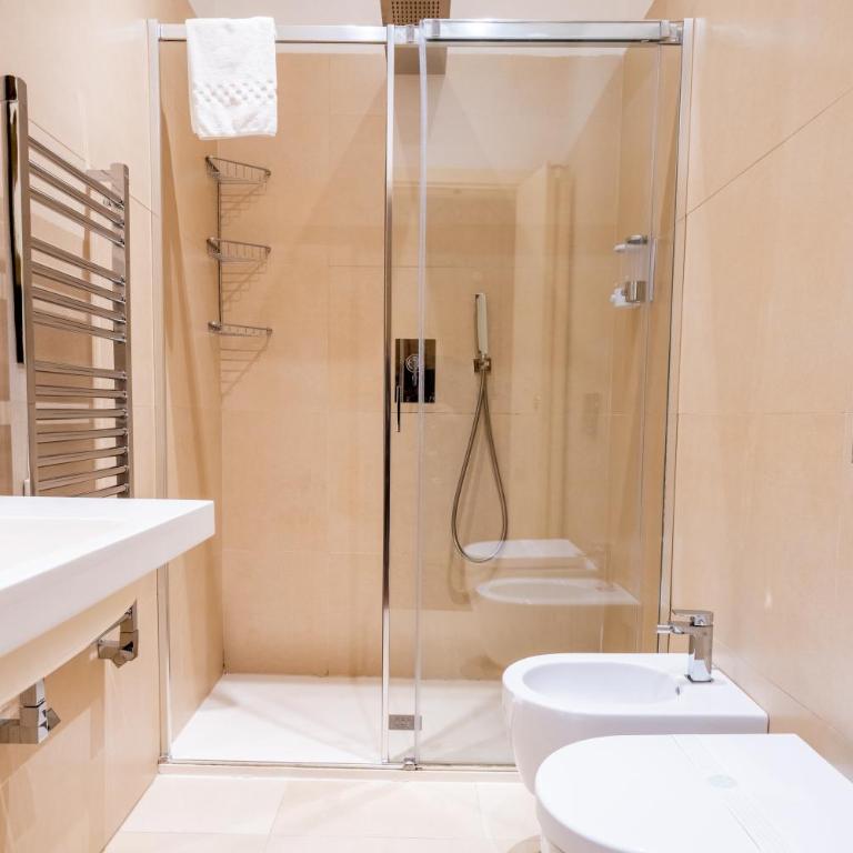 SMN Suites - Camera Matrimoniale con Bagno Privato - 2