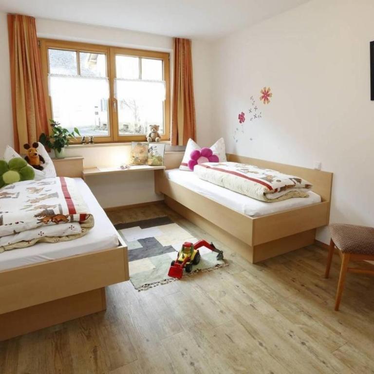 Ferienwohnung Heublume, Ferienhof Lochbihler, WertachAllgäu - Apartment - 2