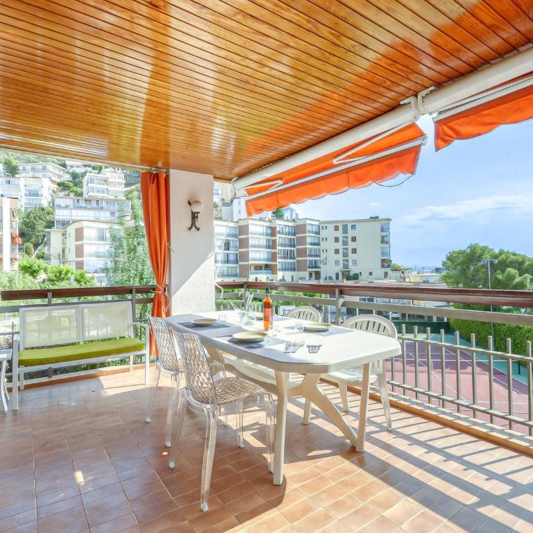 Apartment in Roses near Playa Beach - Apartamento con 4 dormitorios - 53