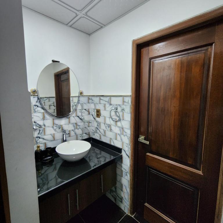 Hospedaje Chavez - Apartamento de 3 dormitorios - Planta Alta - 2