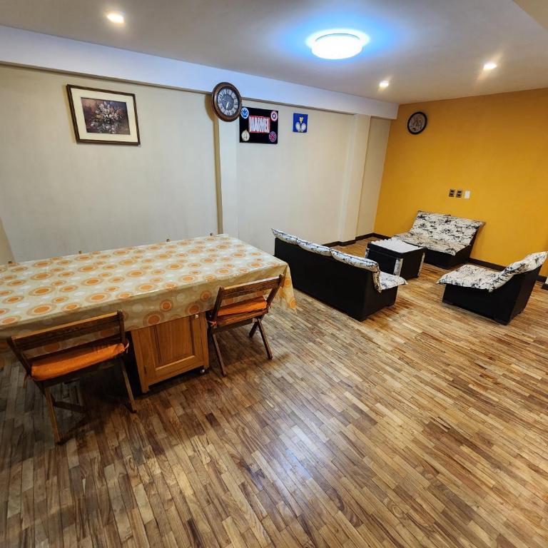 Hospedaje Chavez - Apartamento de 3 dormitorios - Planta Alta - 12