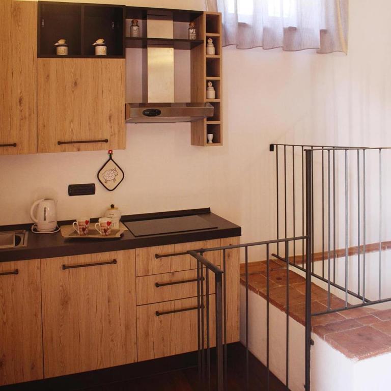 Stone House in Camaiore near Versilia Beach - Ferienhaus mit 1 Schlafzimmer - 10