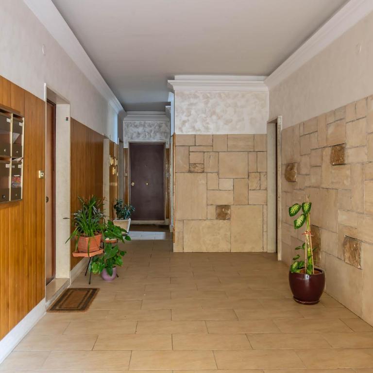 Appartamento Terra - Camera Matrimoniale con Bagno Privato - 28