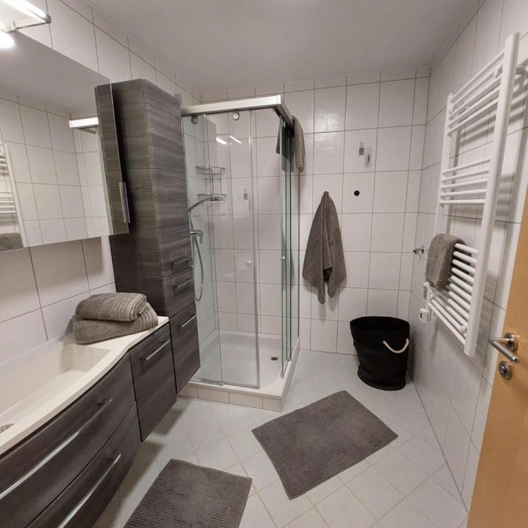 Ferienwohnung Haag - Appartement 2 Chambres avec Salle de Bains - 27