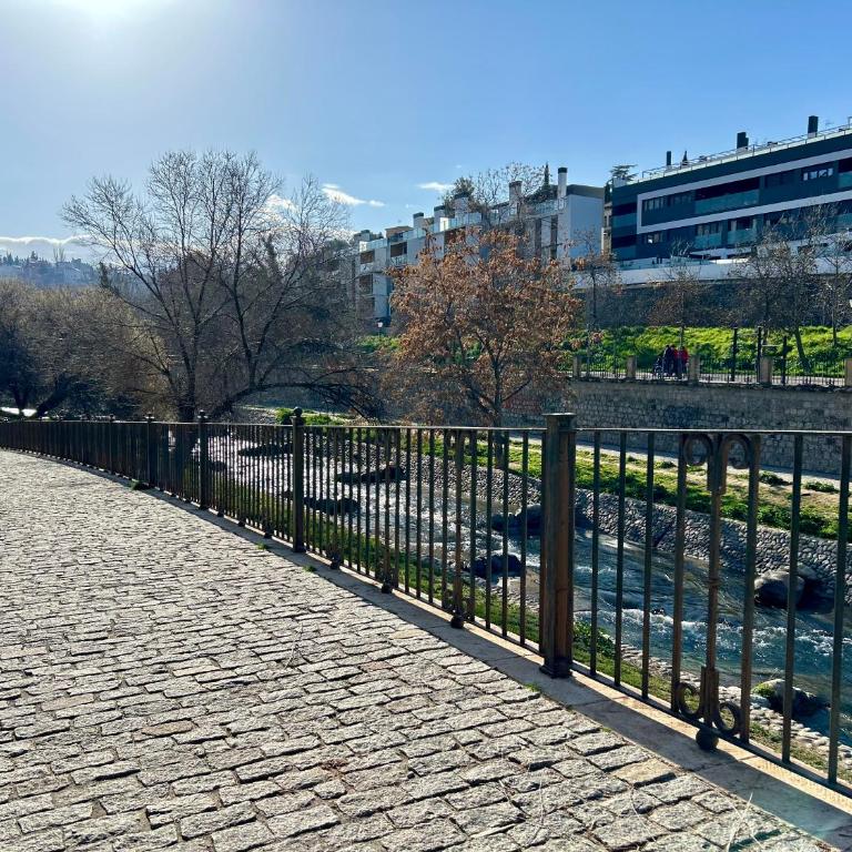 Centrico junto al rio genil - Two-Bedroom Apartment - 32