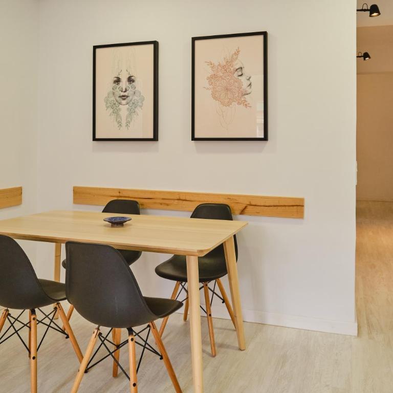 PATRAIX FLAT - Three-Bedroom Apartment - 5