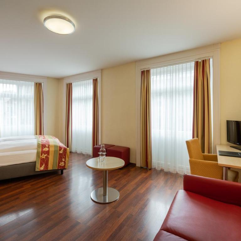 Hotel De la Paix - Dreibettzimmer - 8