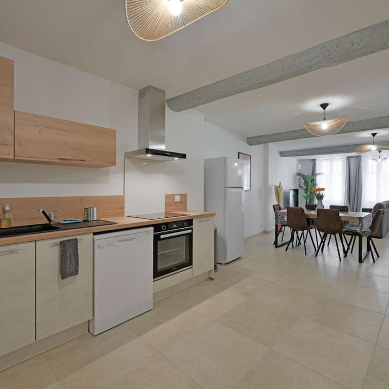 Maison Carry - Clim - Wi-Fi - terrasse - Maison 3 Chambres - 10