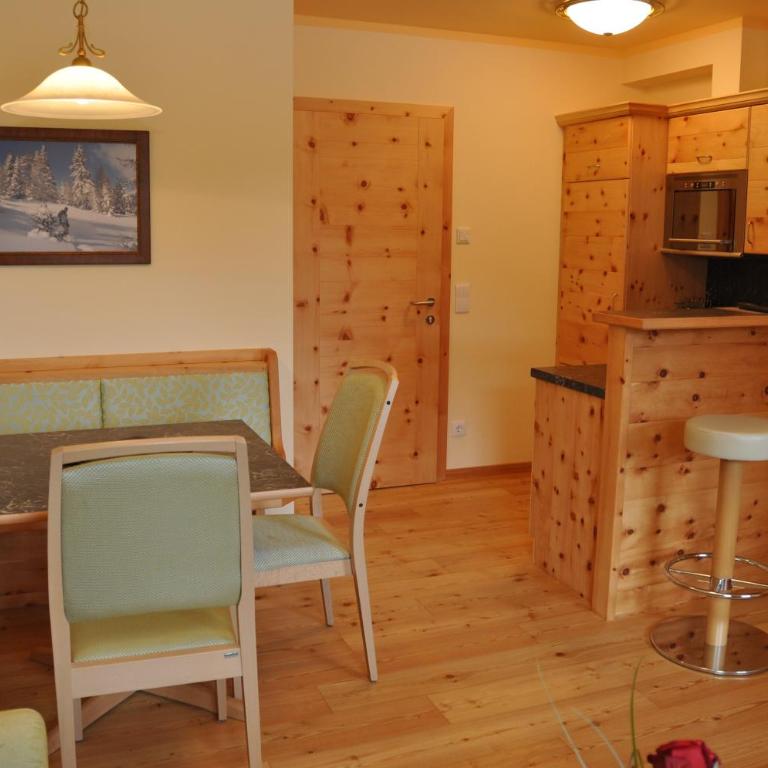 Grizzly Sport & Motorrad Resort - Familienapartment - 2