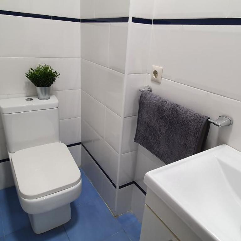 Newly renovated bright apartment in JUPITER - One-Bedroom Apartment - 16