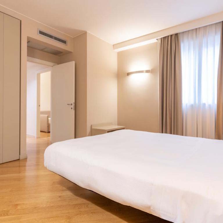 Home 15 Residence Hotel - Superior Two-Bedroom Apartment - 12