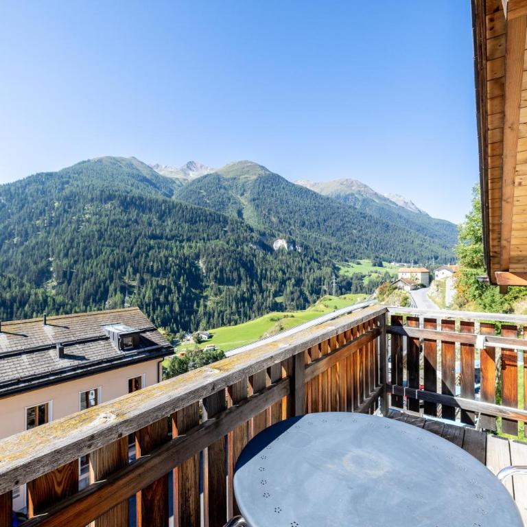 Schorta's Alvetern - Boutique Hotel - Superior Doppelzimmer mit Balkon oder Terrasse - 11