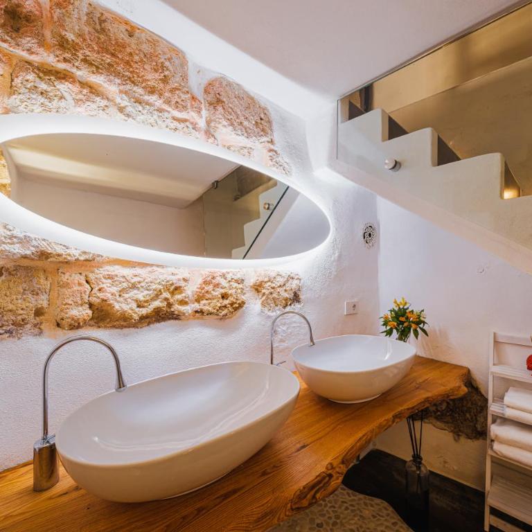 Seafront Apartments in Monopoli Old Town - One-Bedroom Apartment - Split Level - Sea Side - 11