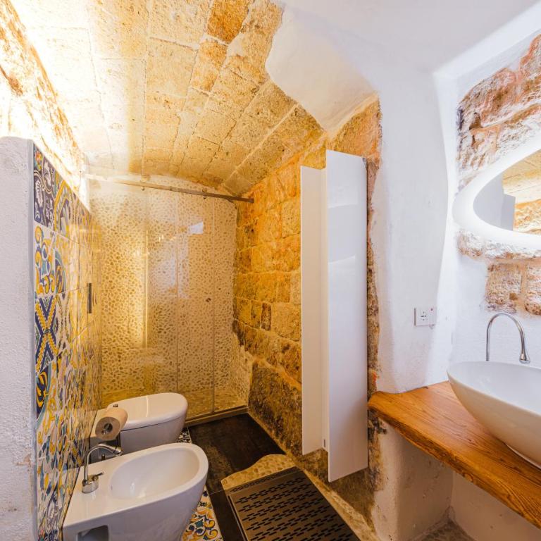 Seafront Apartments in Monopoli Old Town - One-Bedroom Apartment - Split Level - Sea Side - 20