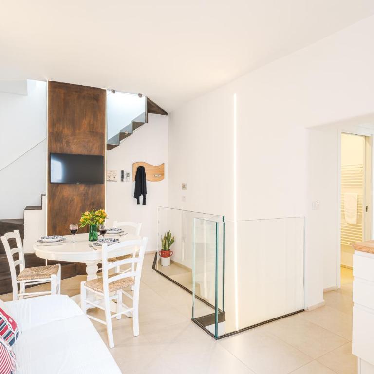 Seafront Apartments in Monopoli Old Town - Appartamento con 1 Camera da Letto, Terrazza e Vista Mare - 18
