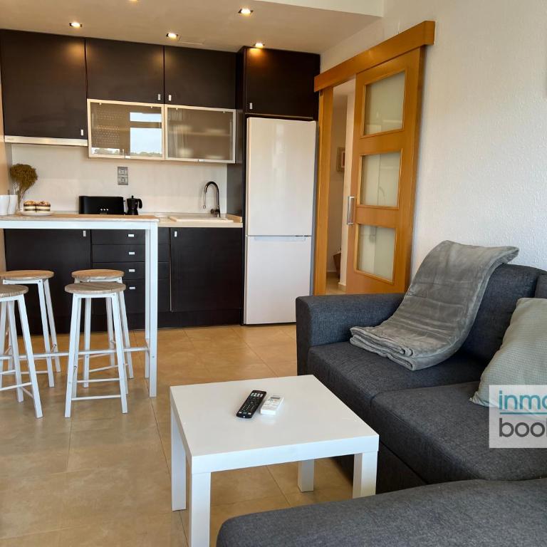 Salou Beach Apartment C92, climatizado y con piscina - Apartamento de 2 dormitorios con vistas a la piscina - 20