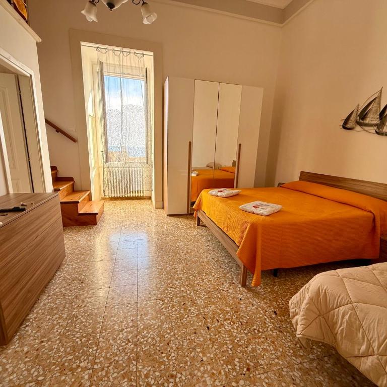 Le Camere sul Golfo - Quadruple Room with Sea View - 7