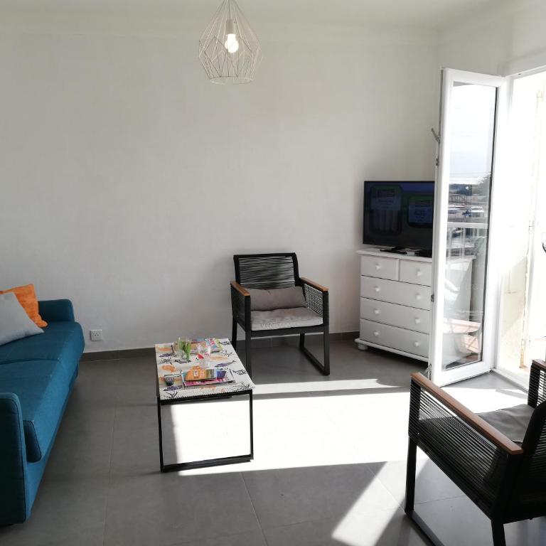 Superbe appartement avec vue sur mer et port, parking privé - One-Bedroom Apartment - 6