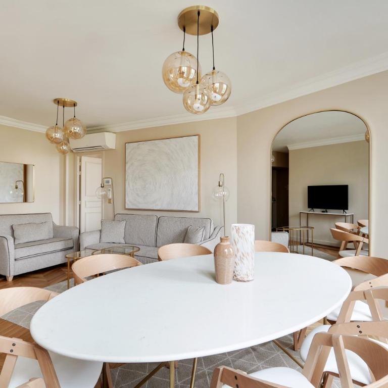 Pick A Flat's Apartment in Invalides - Avenue de Breteuil - Appartement 3 Chambres - 3