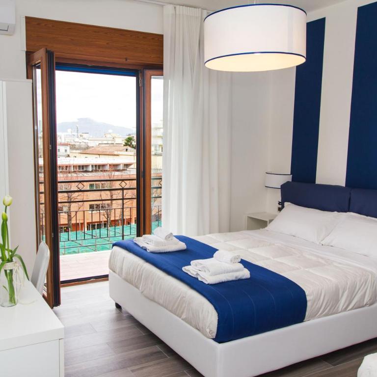 Sea Room Sorrento - Camera Matrimoniale con Balcone e Vista Mare - 5