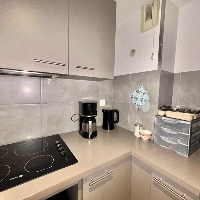 Le 13OR - Appartement de charme en plein centre ville avec parking et jolie terrasse - Panier Joliette Vieux Port - Appartement 2 Chambres - 12