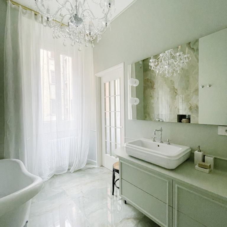 Romantic Suite Porta Venezia - Milano - Centro - Appartamento con 2 Camere da Letto - 24