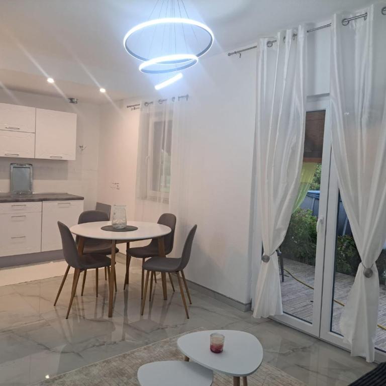 Kuća za odmor PLAVA LAGUNA - Two-Bedroom Apartment - 6