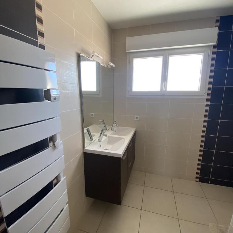 Les Roses Marines - Maison 3 Etoiles Terrasse - Idéal Calme - Three-Bedroom Home - 11