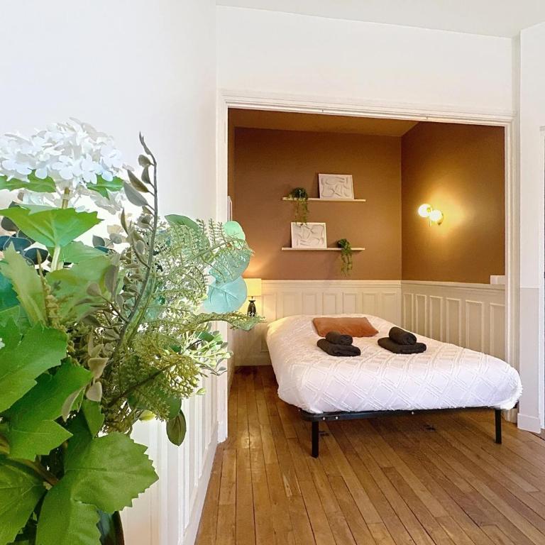 Vesle - Appartement - Centre - 2 chambres- Animaux OK - Reims - Two-Bedroom Apartment - 1