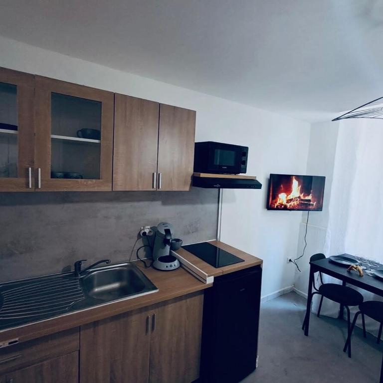 Meneau 2- Center-Wifi- Connected TV - Appartamento con 1 Camera da Letto - 1