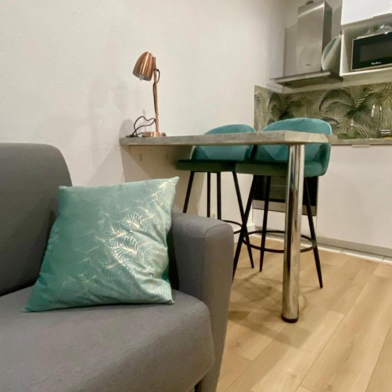 Studio Bricka - 200m to the beach, parking, clim, terrace - Studio-Apartment - 18